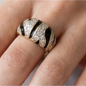 Vintage Zebra Stripe Enamel Dome Ring